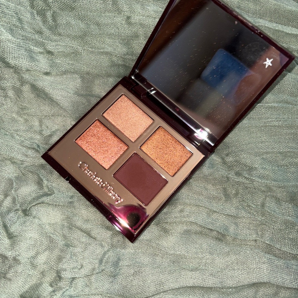 Charlotte Tilbury Eyeshadow Palette